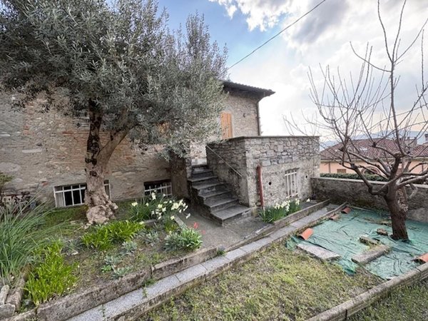casa indipendente in vendita a Cernobbio