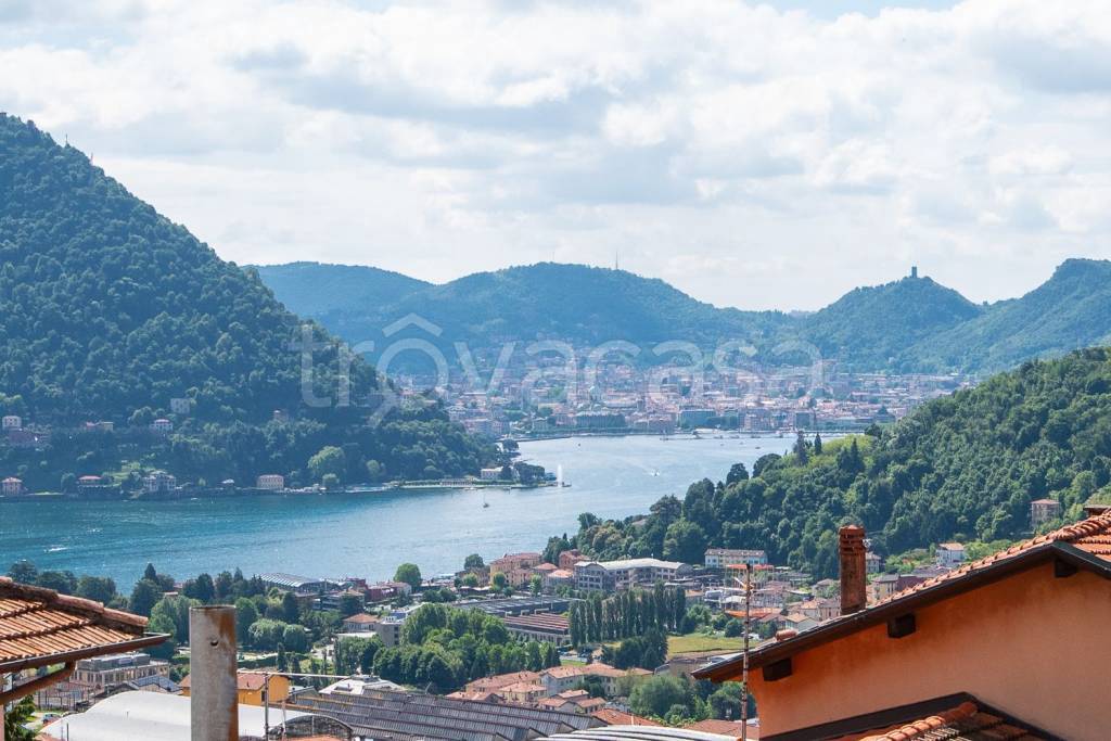 casa indipendente in vendita a Cernobbio