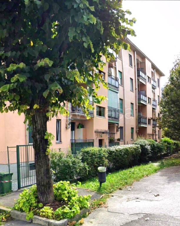 appartamento in vendita a Cernobbio in zona Mornello