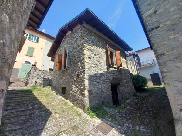 casa indipendente in vendita a Cernobbio