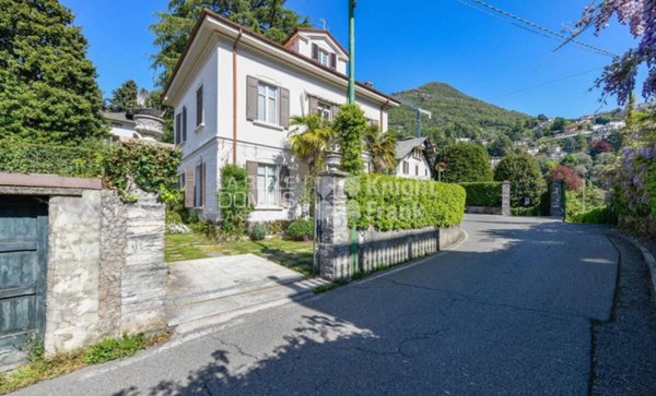casa indipendente in vendita a Cernobbio