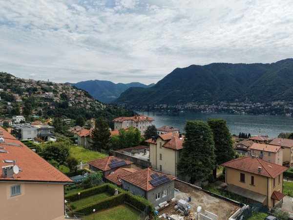 casa indipendente in vendita a Cernobbio