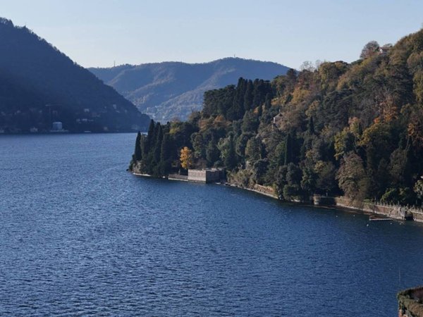 casa indipendente in vendita a Cernobbio
