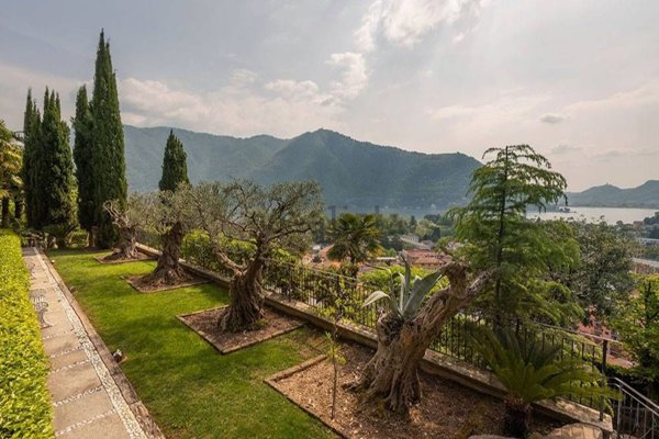 casa indipendente in vendita a Cernobbio