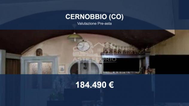 appartamento in vendita a Cernobbio in zona Mornello