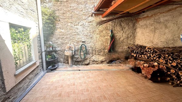 appartamento in vendita a Cernobbio in zona Rovenna