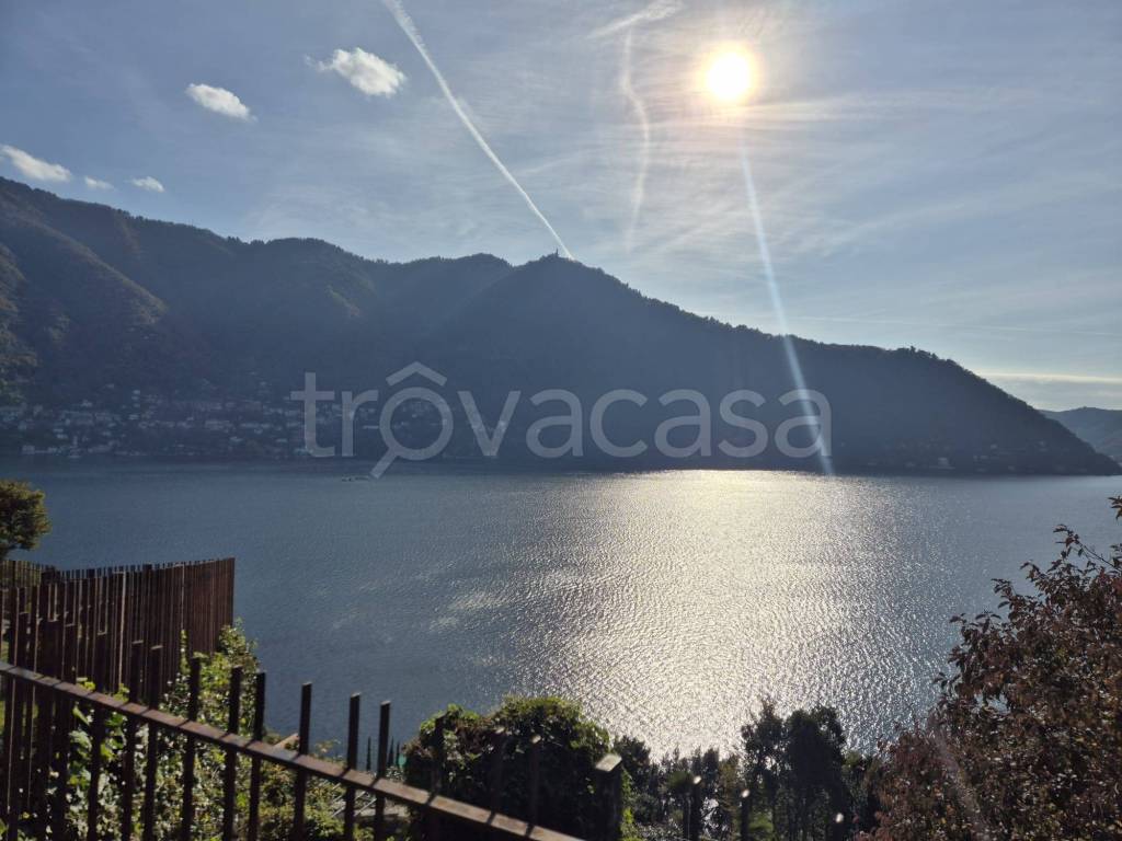 casa indipendente in vendita a Cernobbio in zona Rovenna