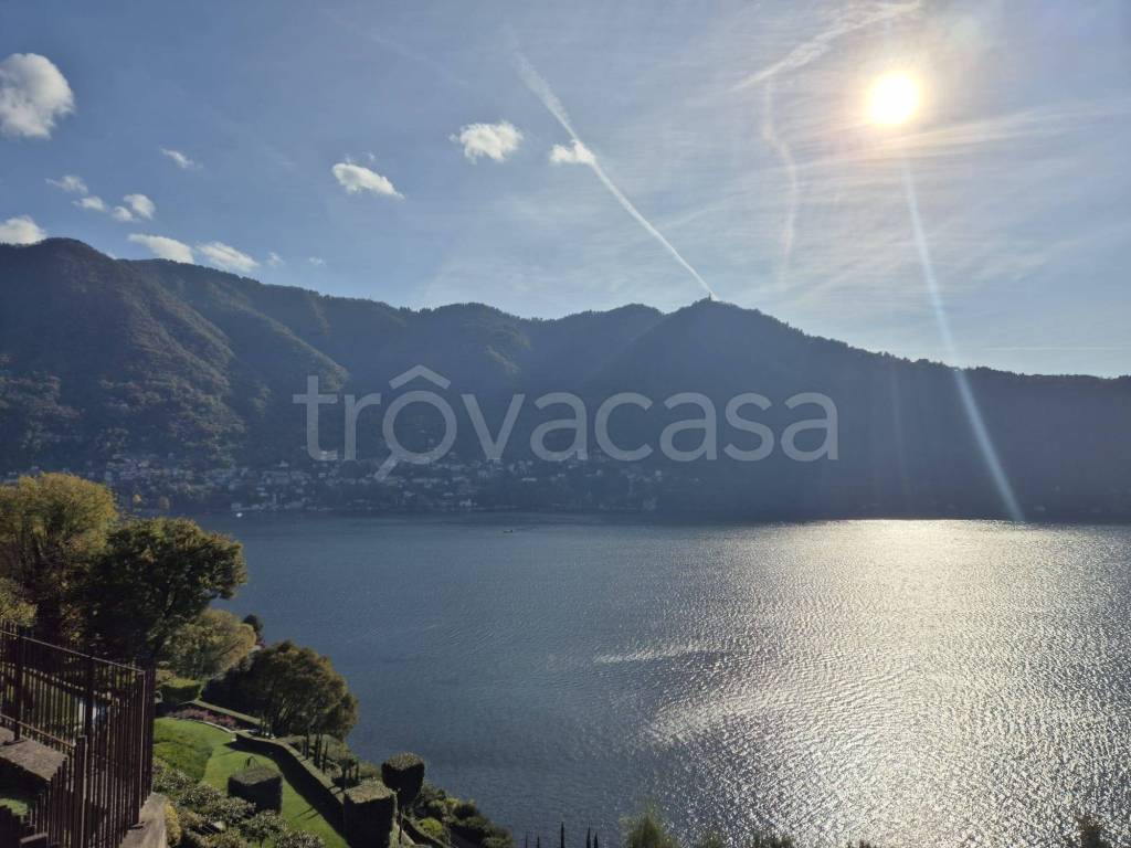 casa indipendente in vendita a Cernobbio in zona Rovenna