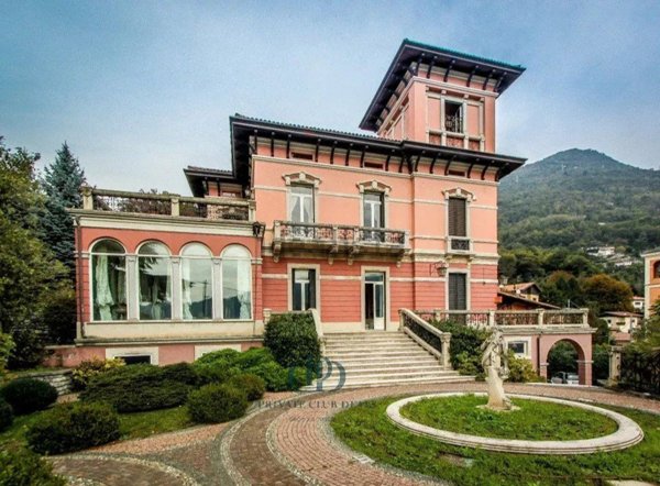 casa indipendente in vendita a Cernobbio in zona Stimianico