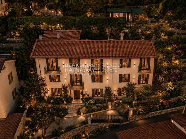 casa indipendente in vendita a Cernobbio in zona Rovenna
