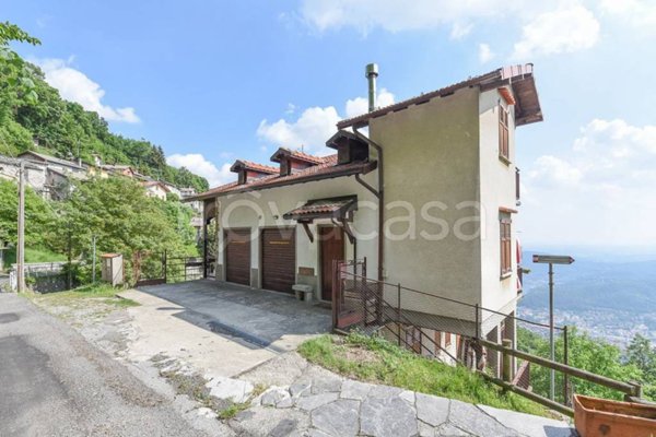 appartamento in vendita a Cernobbio in zona Rovenna