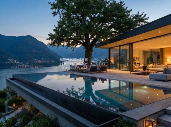 casa indipendente in vendita a Cernobbio