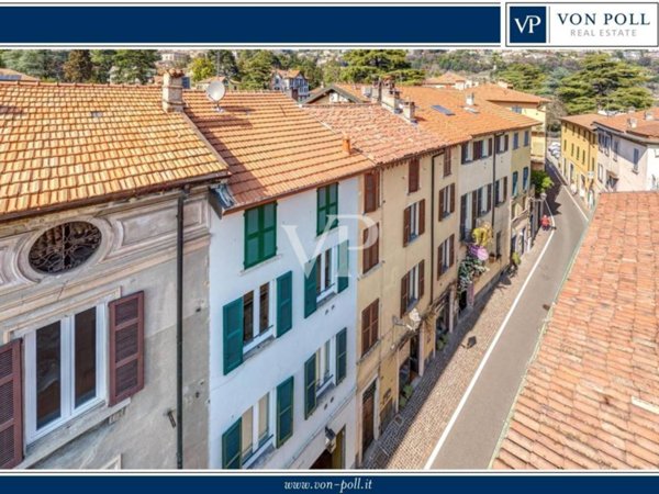 casa indipendente in vendita a Cernobbio in zona Stimianico