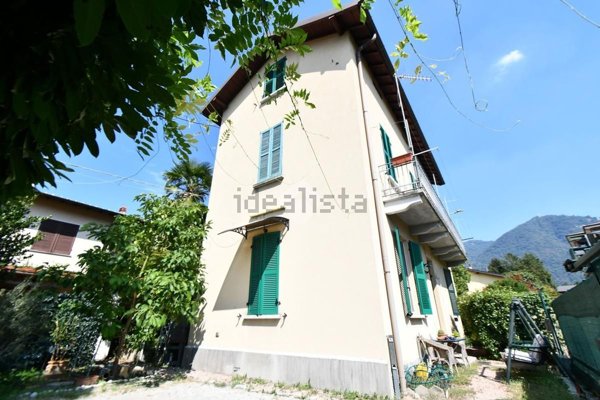 appartamento in vendita a Cernobbio in zona Mornello
