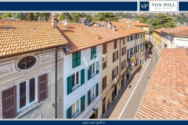 casa indipendente in vendita a Cernobbio in zona Stimianico