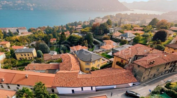 appartamento in vendita a Cernobbio in zona Casnedo