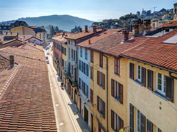 casa indipendente in vendita a Cernobbio in zona Stimianico