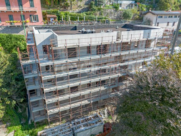 appartamento in vendita a Cernobbio in zona Mornello