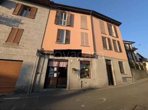 appartamento in vendita a Cernobbio in zona Mornello