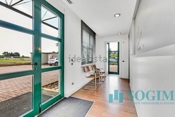 locale di sgombero in vendita a Cirimido