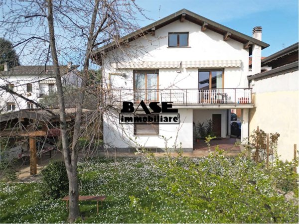 casa indipendente in vendita a Cirimido