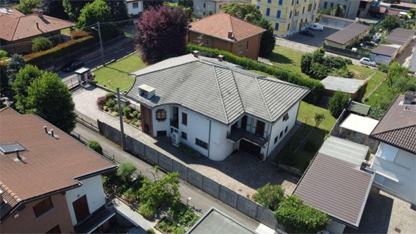 casa indipendente in vendita a Cirimido