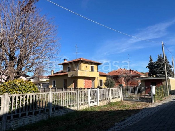 casa indipendente in vendita a Cirimido