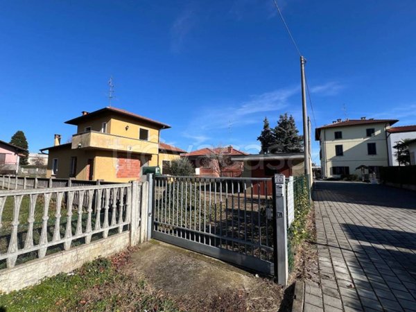 casa indipendente in vendita a Cirimido