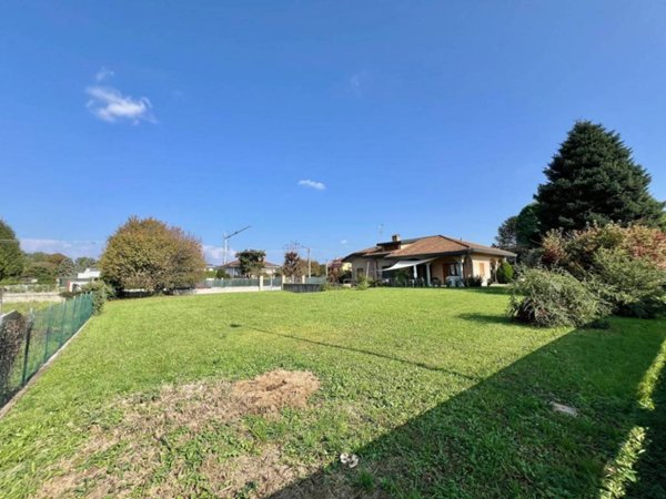 terreno edificabile in vendita a Cirimido