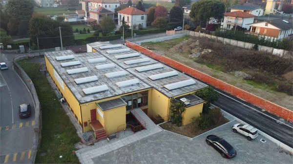 negozio in vendita a Cirimido