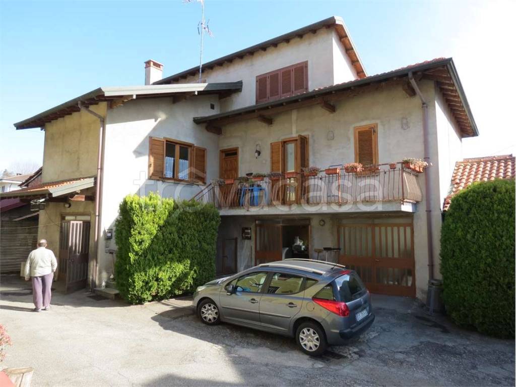 casa indipendente in vendita a Cirimido