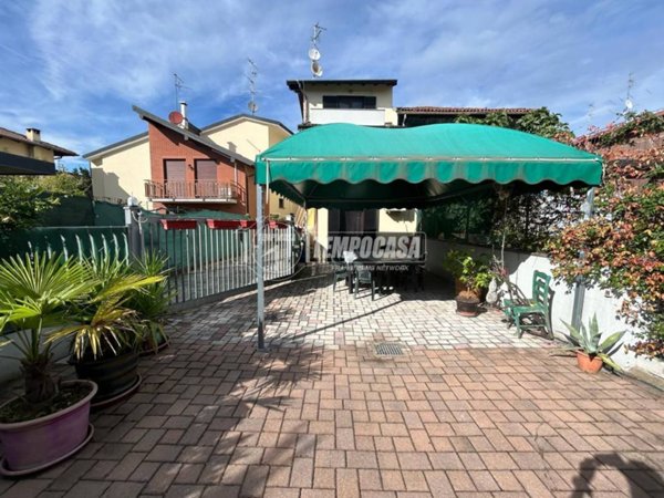 casa indipendente in vendita a Cirimido