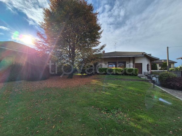 casa indipendente in vendita a Cirimido