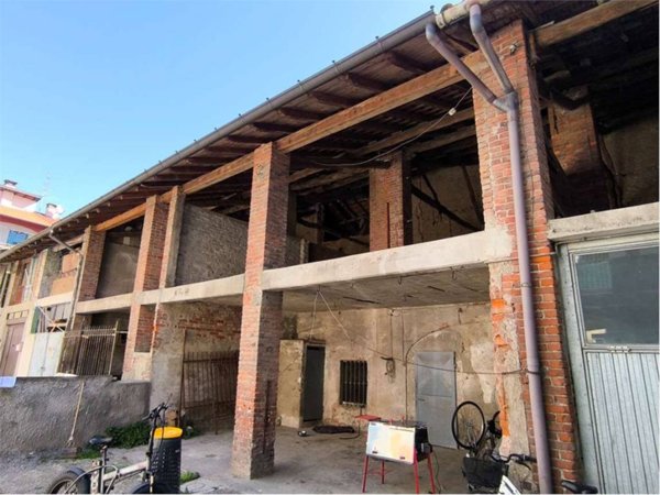 casa indipendente in vendita a Cirimido