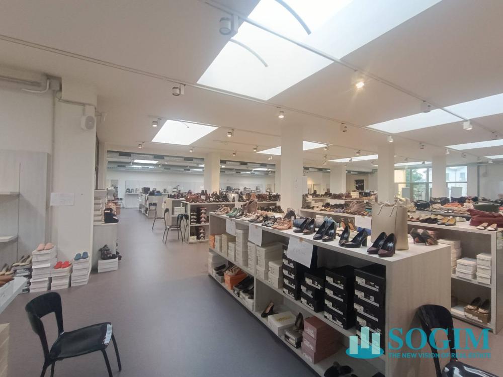 capannone in vendita a Cirimido