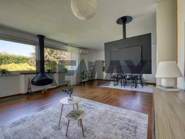 casa indipendente in vendita a Cirimido