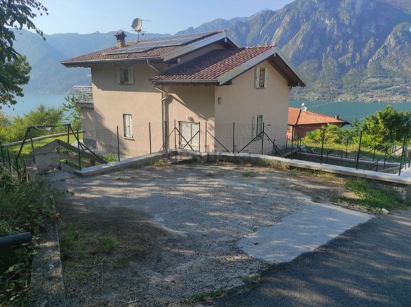 casa indipendente in vendita a Claino con Osteno