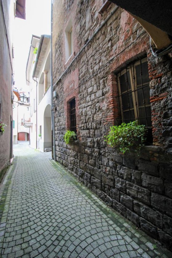 casa indipendente in vendita a Claino con Osteno