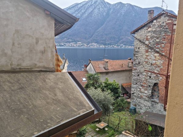 casa indipendente in vendita a Colonno