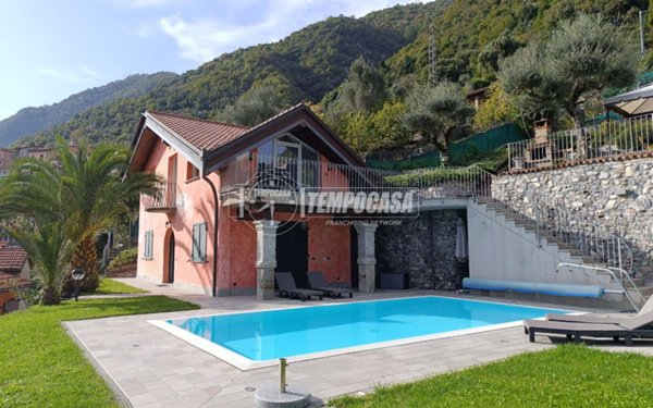 casa indipendente in vendita a Colonno