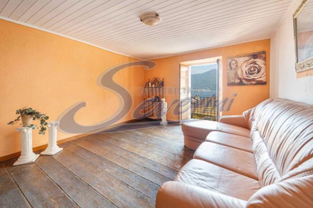 intera palazzina in vendita a Colonno