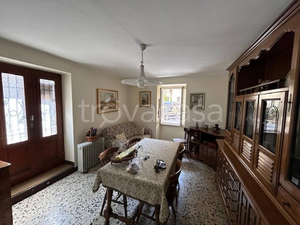 casa indipendente in vendita a Colonno