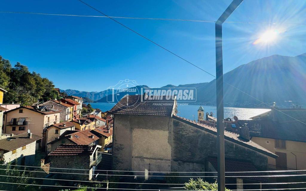 casa indipendente in vendita a Colonno