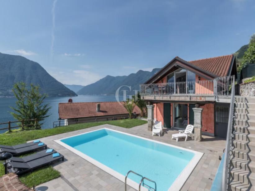 casa indipendente in vendita a Colonno