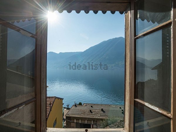 casa indipendente in vendita a Colonno