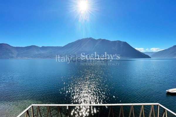 casa indipendente in vendita a Colonno