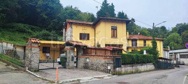 casa indipendente in vendita a Como in zona Camnago Volta