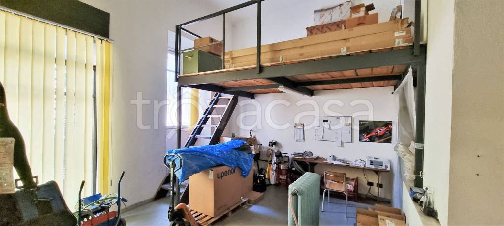 appartamento in vendita a Como in zona Villa Olmo