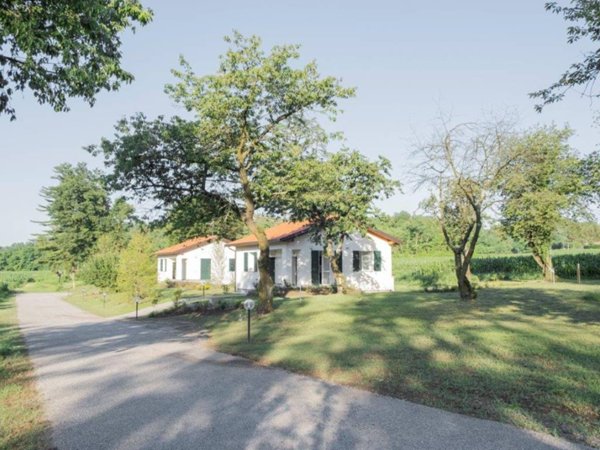 casa indipendente in vendita a Como in zona Breccia
