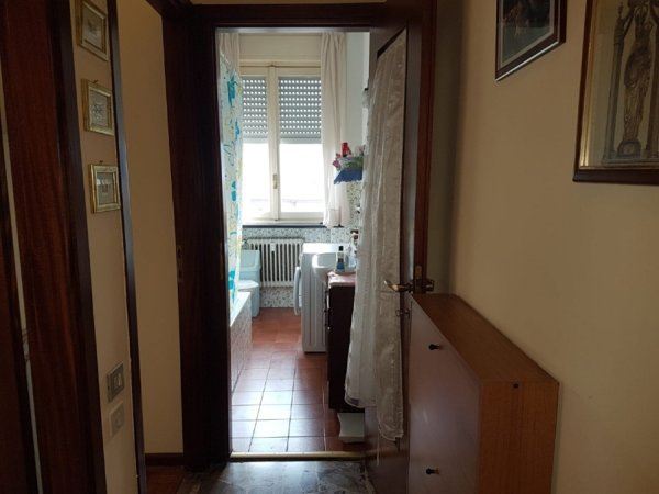 appartamento in vendita a Como in zona Albate